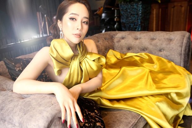 Gương mặt bị nhận xét ngày càng khác lạ của diễn viên Quỳnh Nga. 