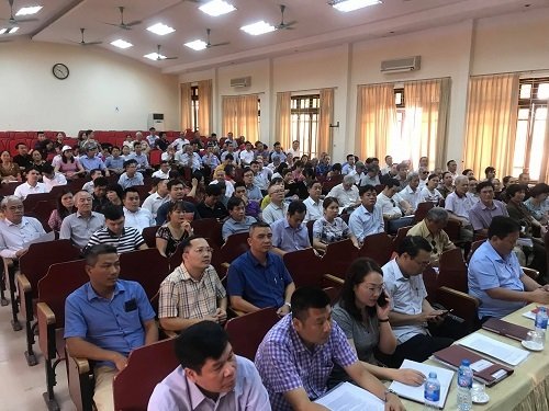 cu-dan-dai-thanh-co-viec-co-quan-quan-ly-thong-dong-voi-doanh-nghiep-hay-khong