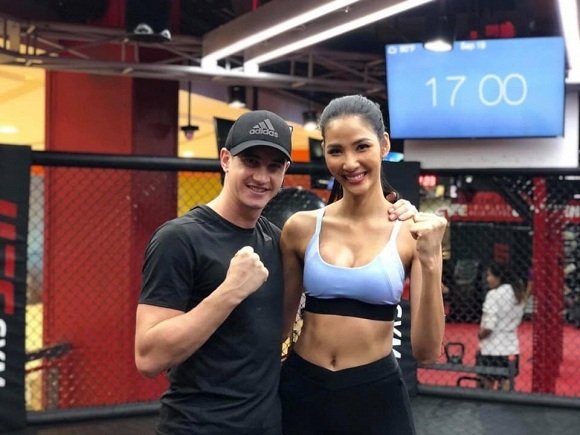 Hoàng Thùy tập luyện chăm chỉ cho cuộc thi Miss Universe 2019 diễn ra cuối năm nay.