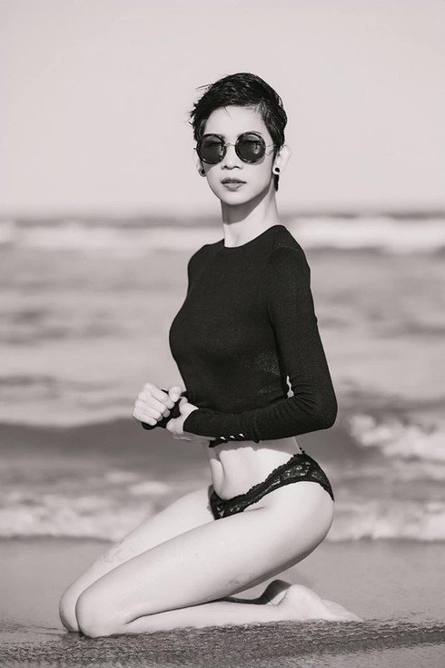 Siêu mẫu Việt yêu nhầm người đồng tính chụp ảnh sexy, trải lòng ở tuổi 40
