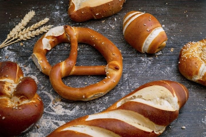 Bánh quy xoắn Pretzel.