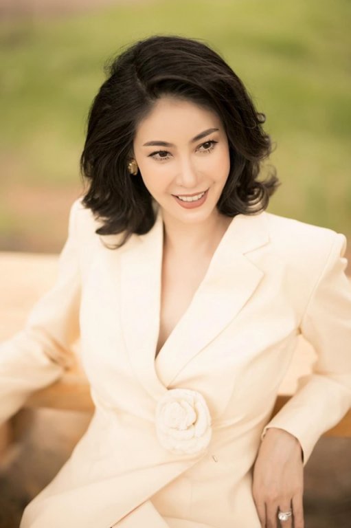 Hoa hậu có xuất thân khủng nhất Việt Nam: Cuộc đời long đong lận đận, trải qua sóng gió mới tìm thấy hạnh phúc - Ảnh 1. Cuộc đời long đong lận đận, trải qua sóng gió mới tìm thấy hạnh phúc