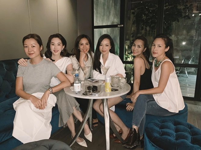 Đặng Thu Thảo và Tăng Thanh Hà đọ nhan sắc trong một khung hình.
