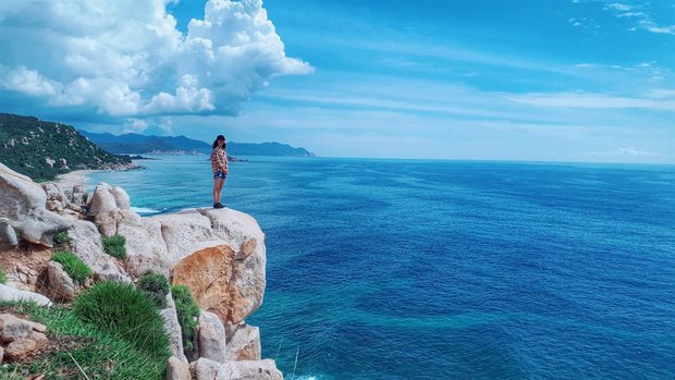 Ninh Thuận xuất hiện công viên đá với đủ loại hình thù kỳ lạ, nhìn ảnh check-in chỉ biết thốt lên: Trông nguy hiểm thế?