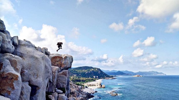 Ninh Thuận xuất hiện công viên đá với đủ loại hình thù kỳ lạ, nhìn ảnh check-in chỉ biết thốt lên: Trông nguy hiểm thế?