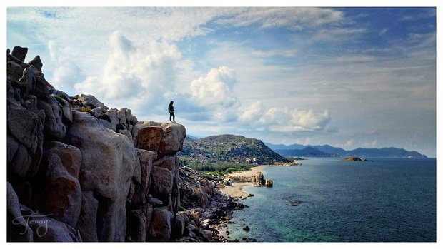 Ninh Thuận xuất hiện công viên đá với đủ loại hình thù kỳ lạ, nhìn ảnh check-in chỉ biết thốt lên: Trông nguy hiểm thế?