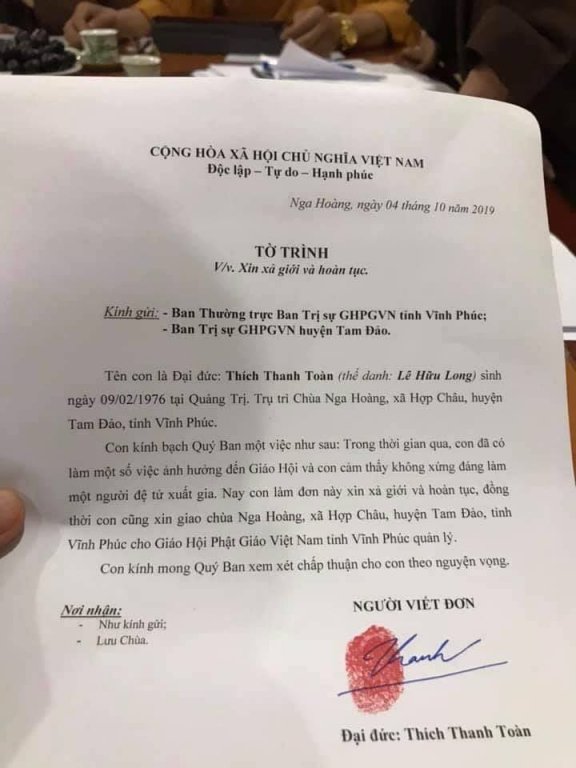 sau-nghi-van-ga-tinh-phong-vien-su-toan-xin-xa-gioi-hoan-tuc