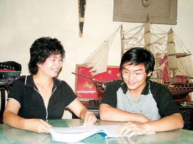 Xuân Hương đau lòng khi con trai duy nhất theo ba và không lời thăm hỏi đến bà