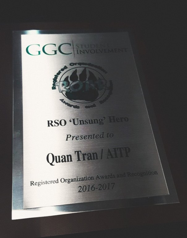 Danh hiệu “Unsung hero” - Người hùng thầm lặng chàng trai Việt nhận về.