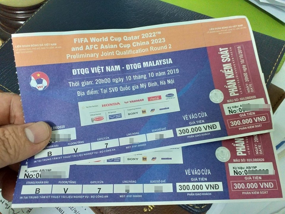 tran-viet-nam-malaysia-ve-cho-den-gap-5-6-lan