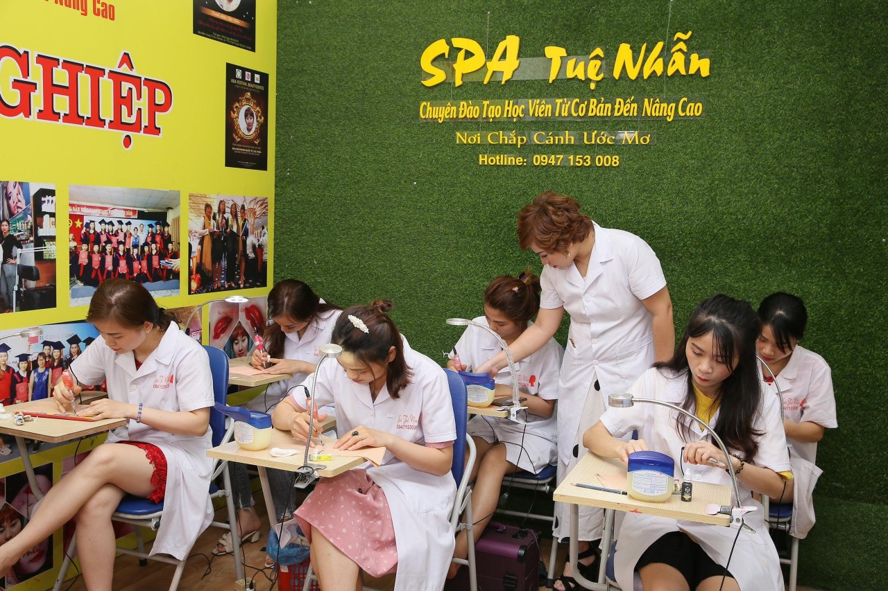 master-tue-nhan-dam-me-cong-hien-khang-dinh-dang-cap-trong-nganh-lam-dep