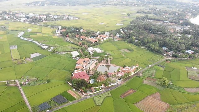 Khuôn viên chùa Nga Hoàng nhìn từ trên cao. (Ảnh: Dân Trí).