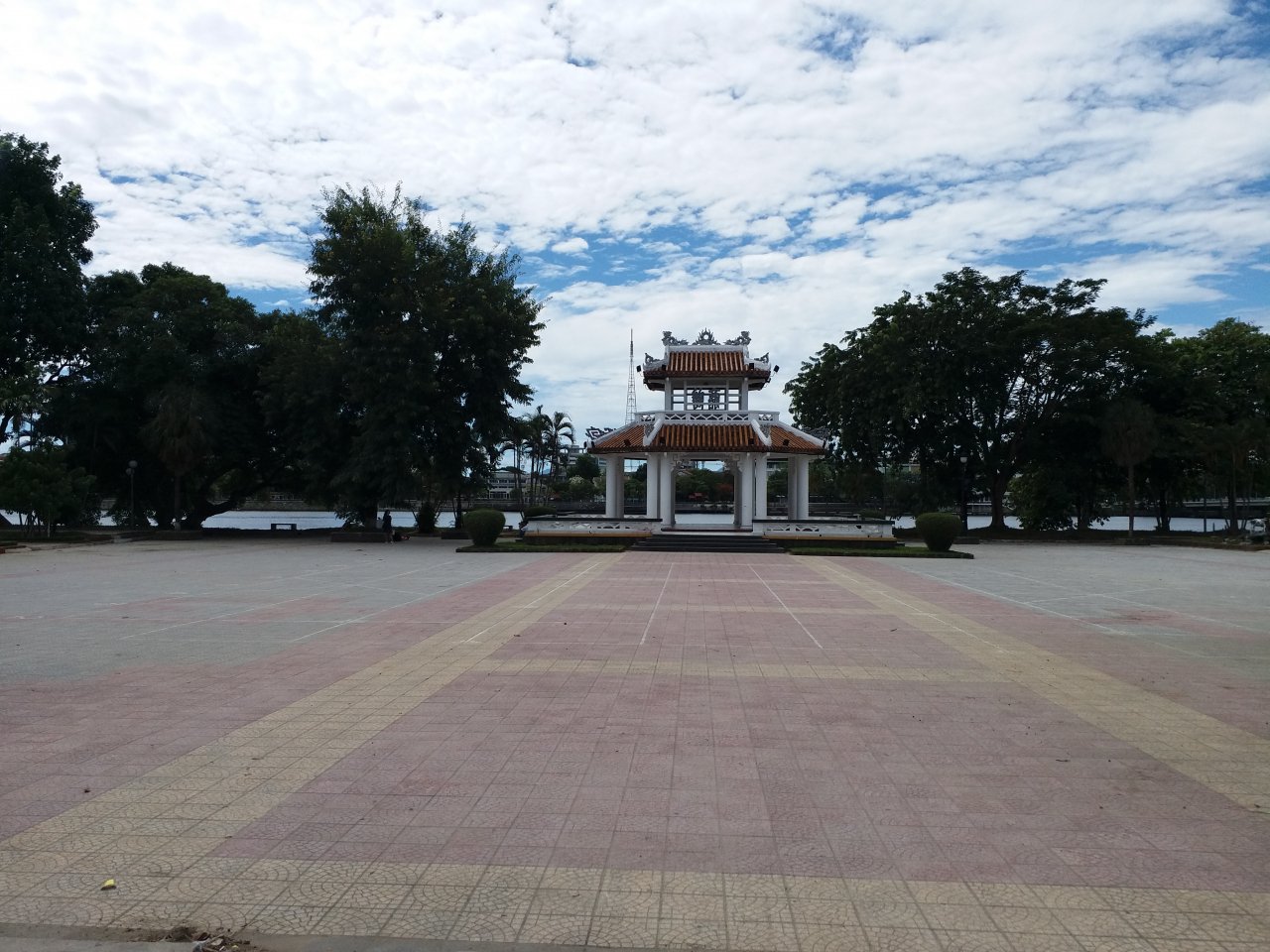 hue-dau-tu-tien-ty-chinh-trang-do-thi