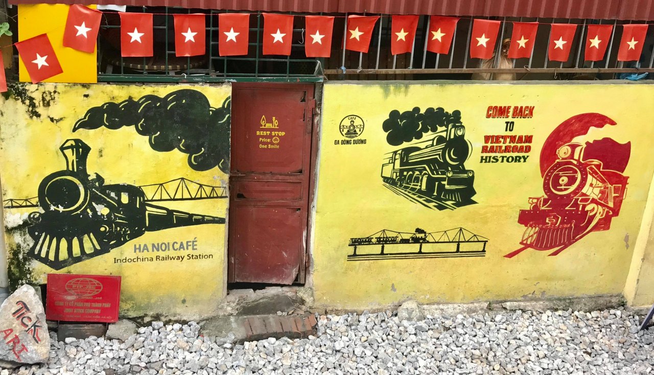 khai-tu-ca-phe-duong-tau-khach-du-den-roi-quay-ve