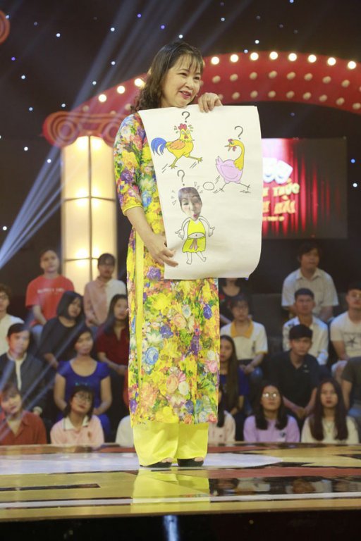 thach-thuc-danh-hai-mua-6-tap-1-nu-giang-vien-dai-hoc-gioi-thieu-duyen-dang-nhung-phan-thi-qua-chan