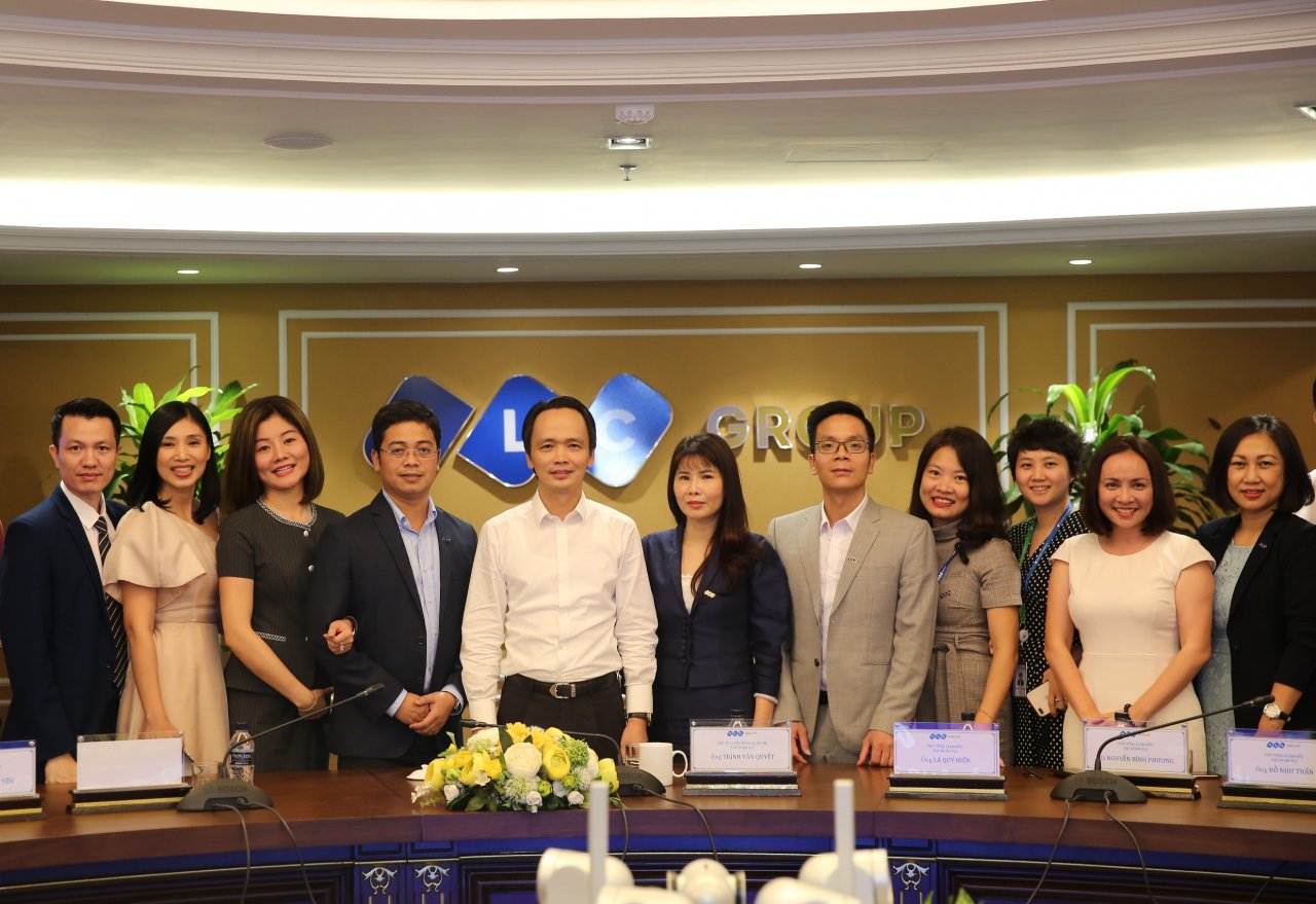 nhieu-nhan-su-tai-chinh-kiem-toan-noi-bat-tai-viet-nam-gia-nhap-flc