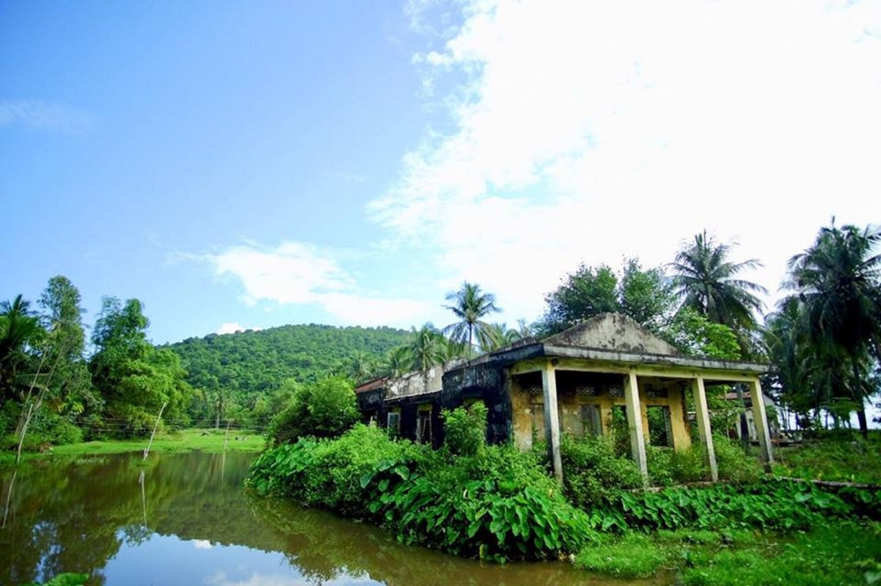 chuyen-con-lai-cua-lang-phong-duoi-chan-deo-hai-van