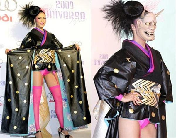 Dư luận Hàn Quốc, Nhật Bản nhiều lần phẫn nộ khi quốc phục bị hạ thấp