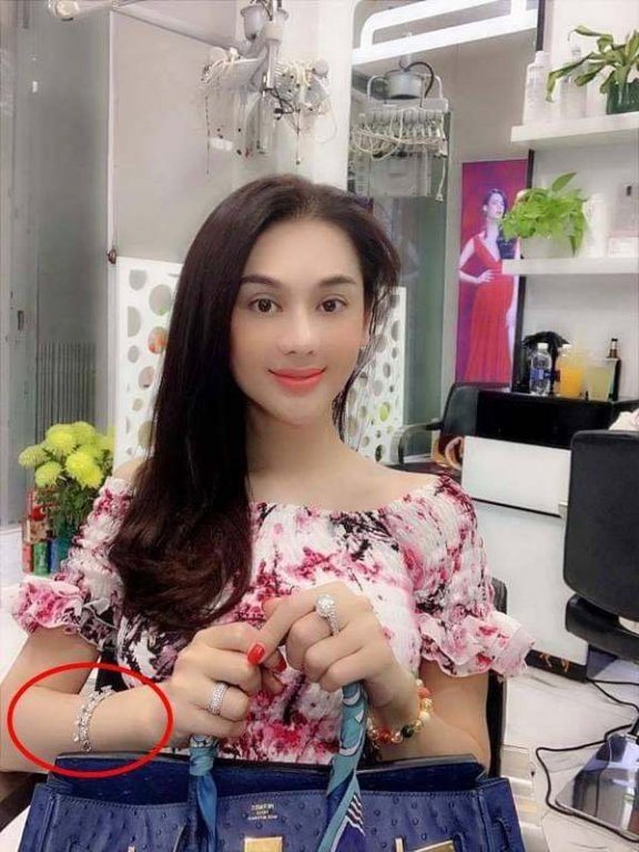 lam-khanh-chi-tim-lai-duoc-vong-tay-5-ty-bi-mat