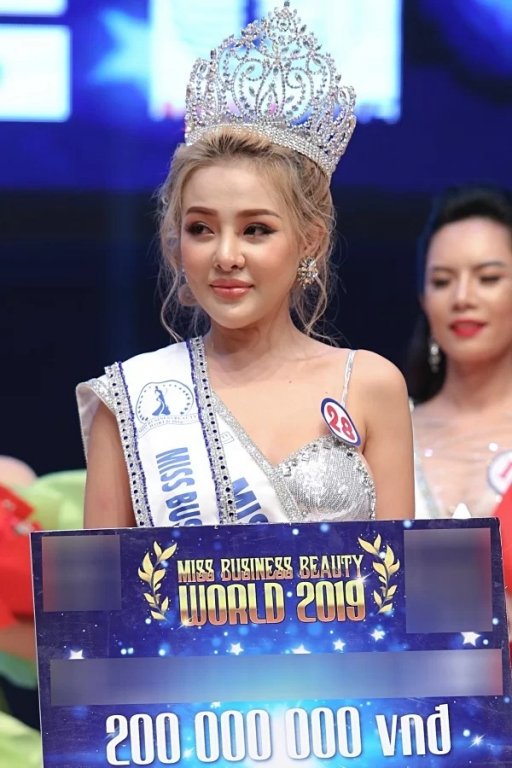 Ngân 98 nhận được phần thưởng trị giá 200 triệu đồng. 