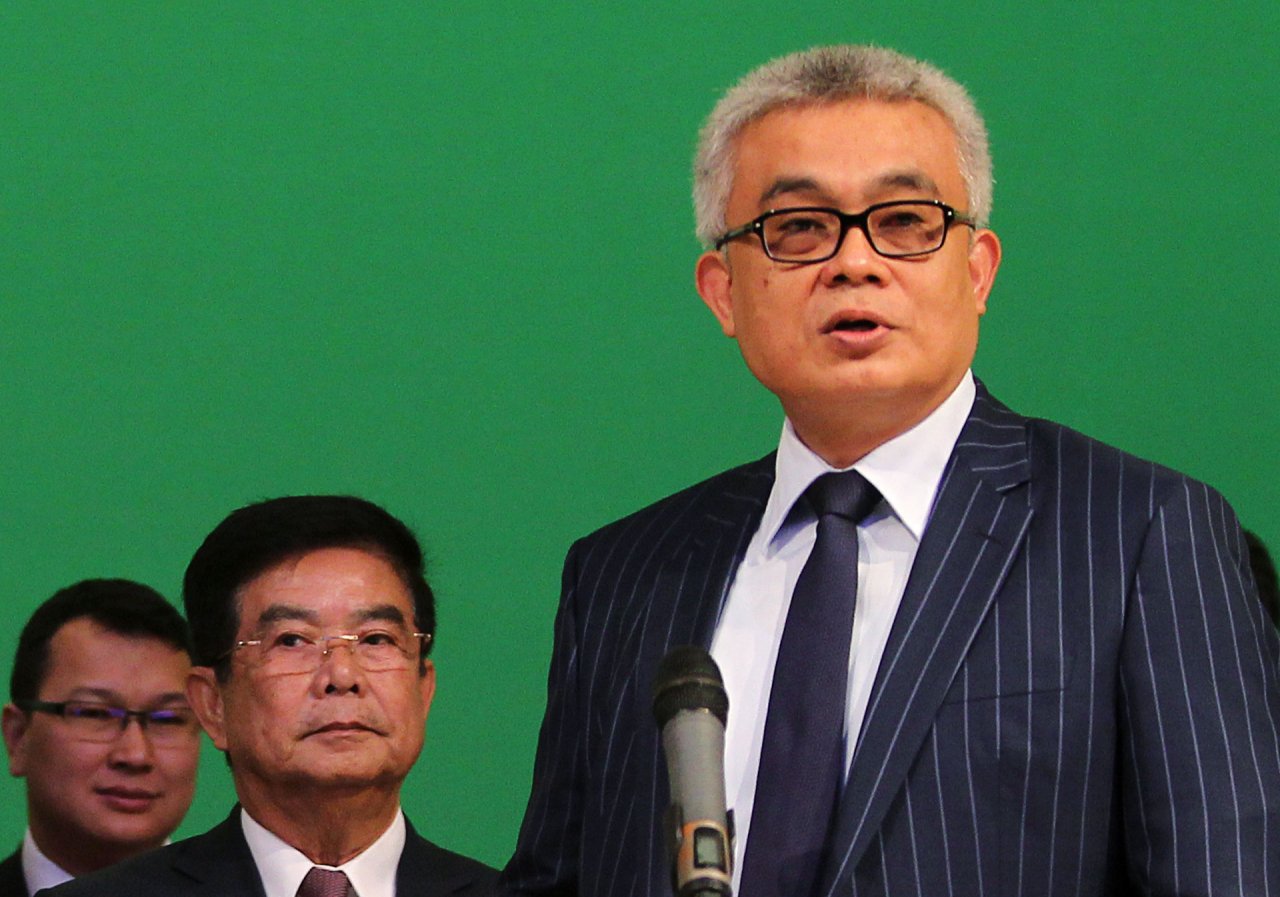 reuters-gia-dinh-thu-tuong-campuchia-co-hang-chuc-trieu-usd-o-nuoc-ngoai-va-ho-chieu-eu