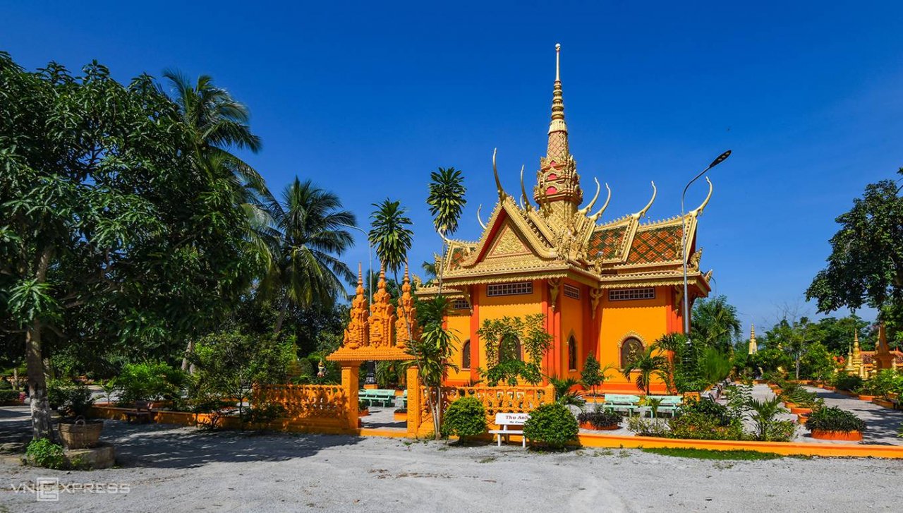 Tà Pạ xanh mướt trong mùa lúa mới