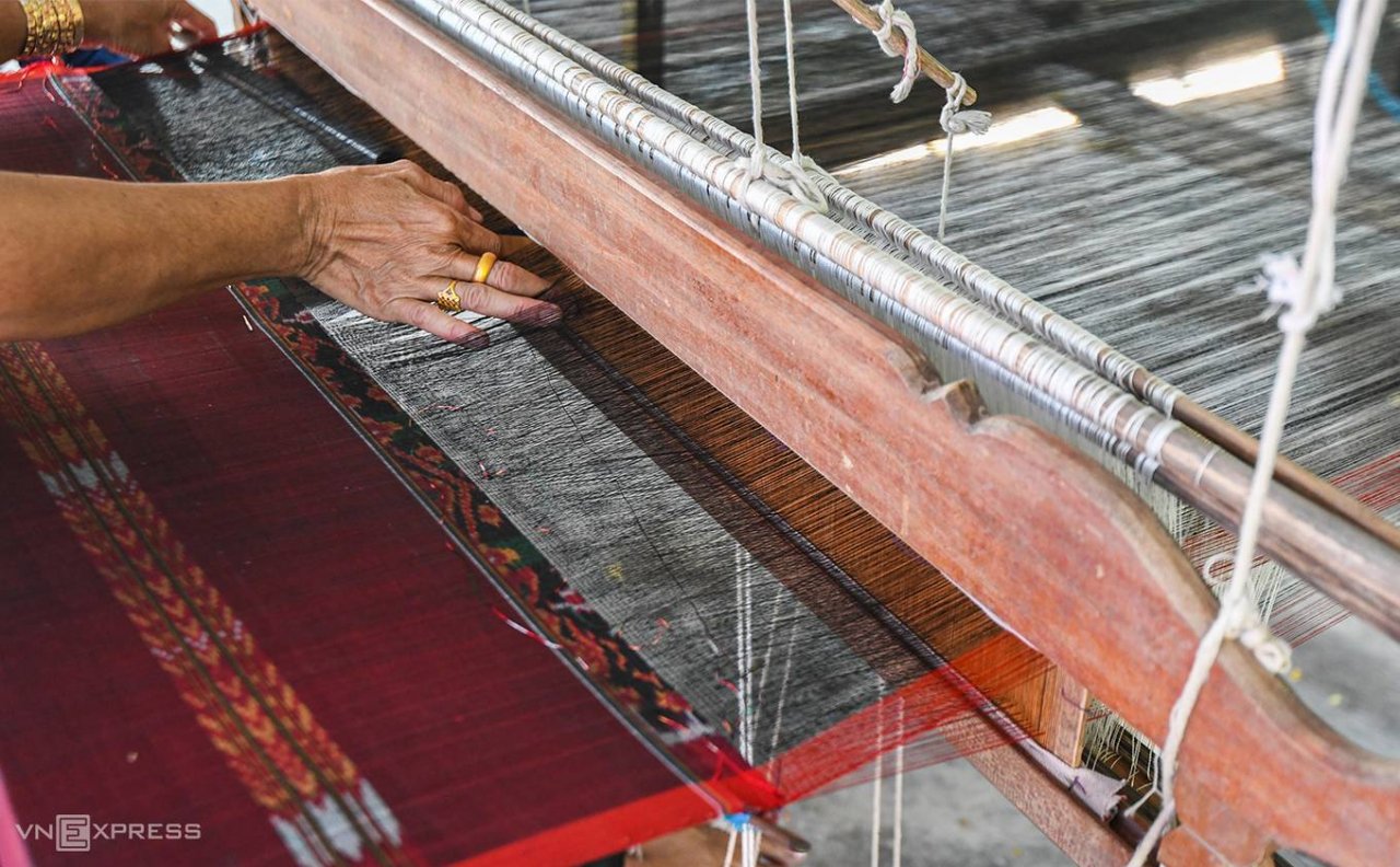 Tà Pạ xanh mướt trong mùa lúa mới