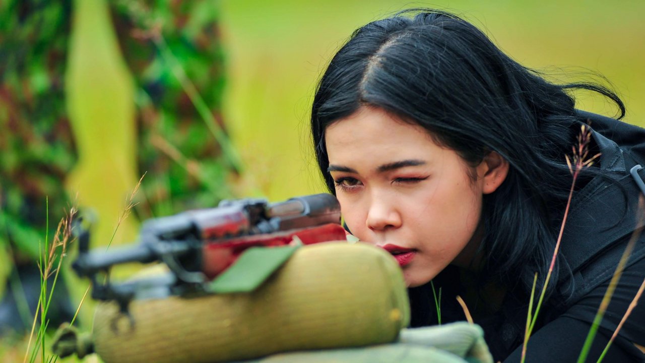 trai-nghiem-cam-sung-chat-nhu-nuoc-cat-trong-xa-thu-dua-tai-mua-thu-2