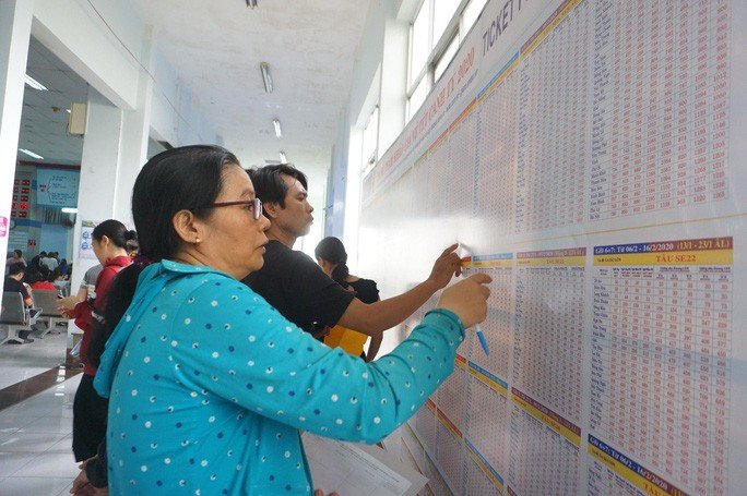 Mới sau 1 giờ mở bán vé tàu Tết, đã có đến 40.000 chỗ đặt thành công