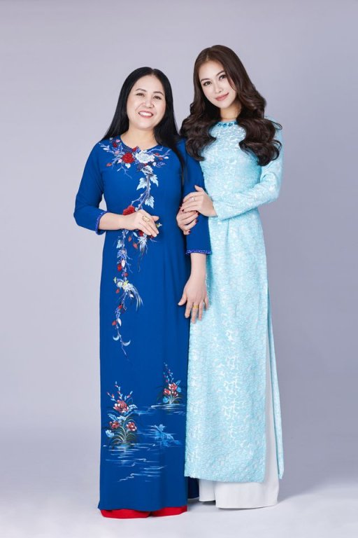 Tâm thư xúc động thay bố bù đắp cho mẹ của Hoa hậu Áo dài nhân ngày 20/10