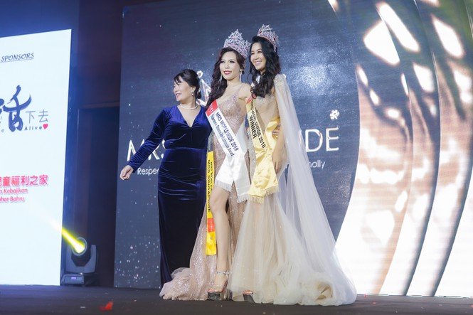 Dương Thuỳ Linh nóng bỏng với bikini, trao lại vương miện cho người kế nhiệm
