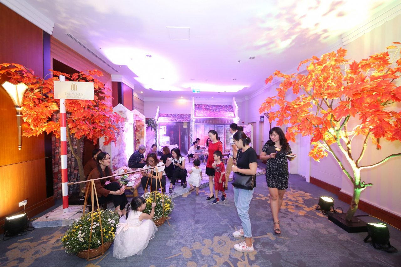 vo-oa-cam-xuc-trong-ngay-dai-le-tri-an-du-an-imperia-sky-garden