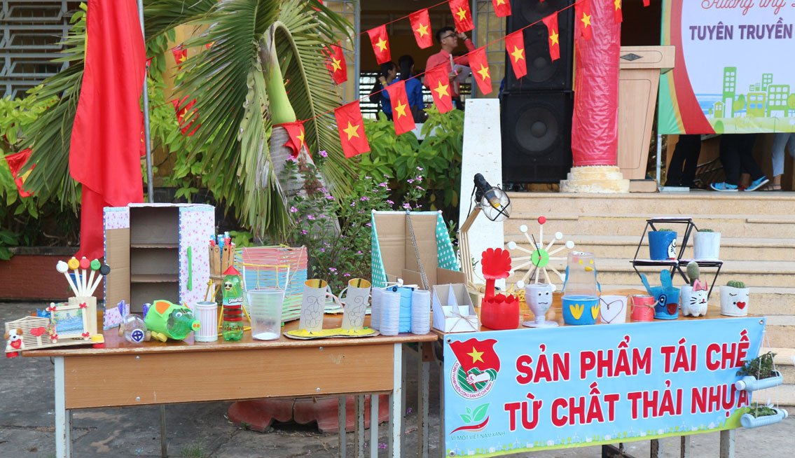 hoat-dong-thieu-y-thuc-cua-con-nguoi-da-bien-nhua-thanh-toi-do-cua-moi-truong