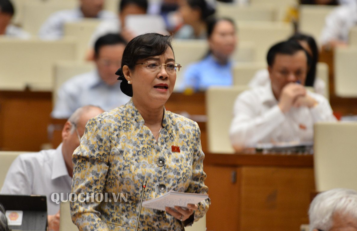 bo-luat-lao-dong-sua-doi-tranh-luan-gay-gat-tang-gio-lam-dai-bieu-quoc-hoi-roi-nuoc-mat