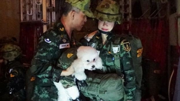 Loạt ảnh hiếm về binh nghiệp Hoàng quý phi Thái Lan vừa bị phế truất