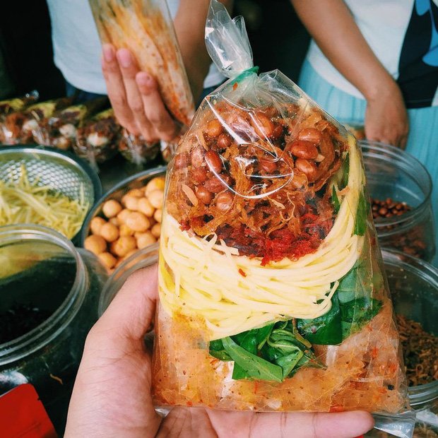 Đúng như dân tình dự đoán, Sài Gòn xuất sắc lọt vào top 5 thành phố có ẩm thực đường phố ngon nhất thế giới do tạp chí Mỹ bình chọn