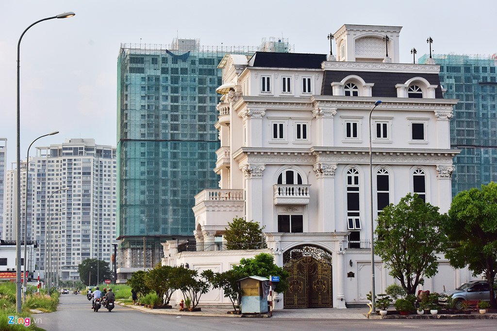 Biệt thự tráng lệ của Lý Nhã Kỳ bên sông Sài Gòn