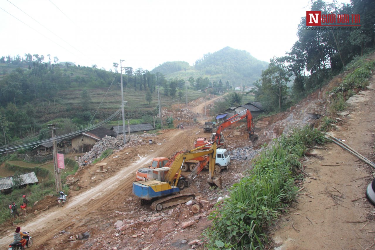 Cảnh đại công trường Khu du lịch tâm linh Lũng Cú. (Ảnh: NĐT).