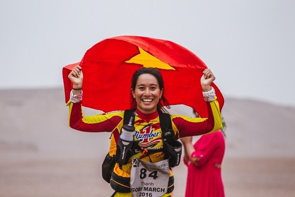 bong-hong-thep-thanh-vu-tham-gia-giai-chay-long-bien-marathon-2019