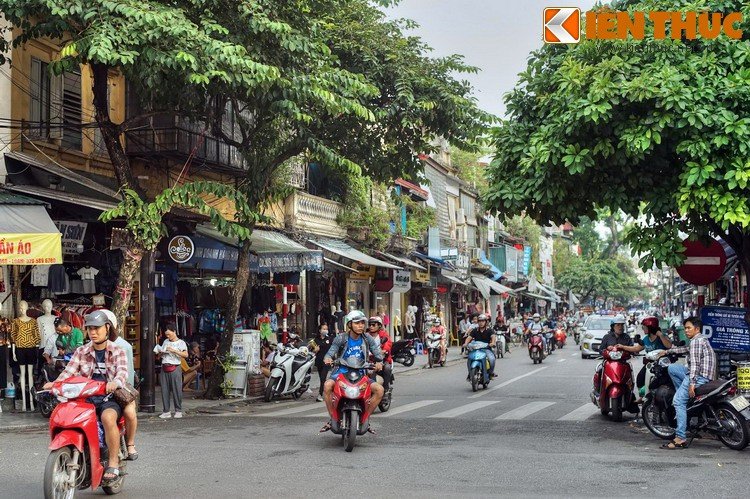 Điều bất ngờ ít người biết về tên gọi phố Hàng Ngang