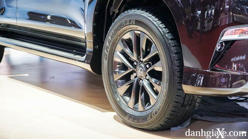 Lexus GX460 2020 chốt giá bán từ 5,69 tỷ đồng