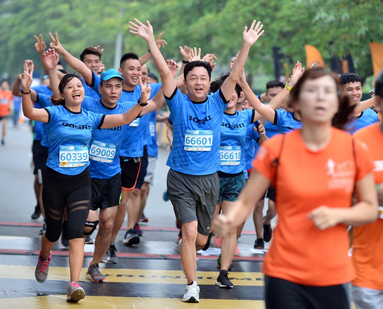 nhung-hinh-anh-an-tuong-nhat-tai-longbien-marathon-2019