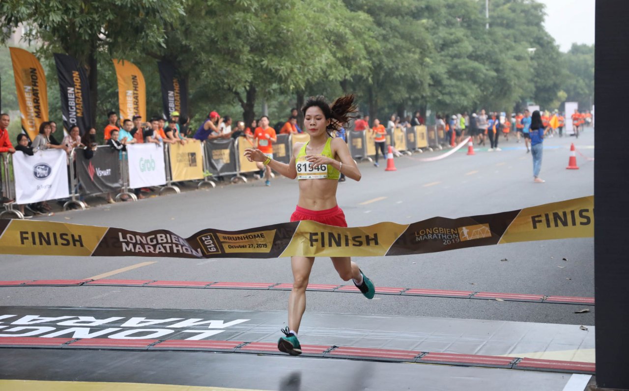 nhung-hinh-anh-an-tuong-nhat-tai-longbien-marathon-2019