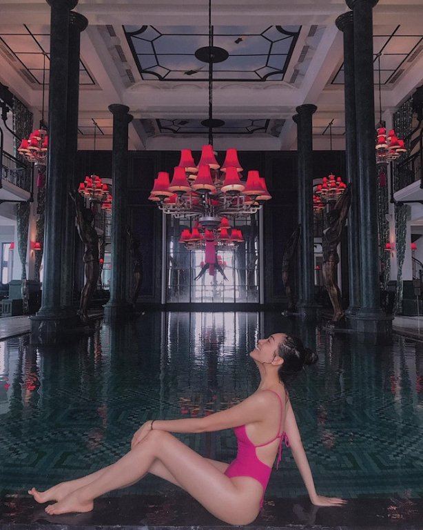Á hậu Lệ Hằng hiếm hoi khoe ảnh bikini đốt mắt người nhìn.