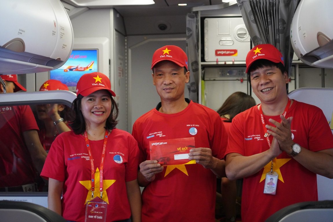 tau-bay-vietjet-bat-dau-hanh-trinh-toi-yeu-to-quoc-toi