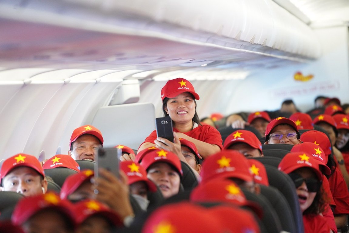 tau-bay-vietjet-bat-dau-hanh-trinh-toi-yeu-to-quoc-toi