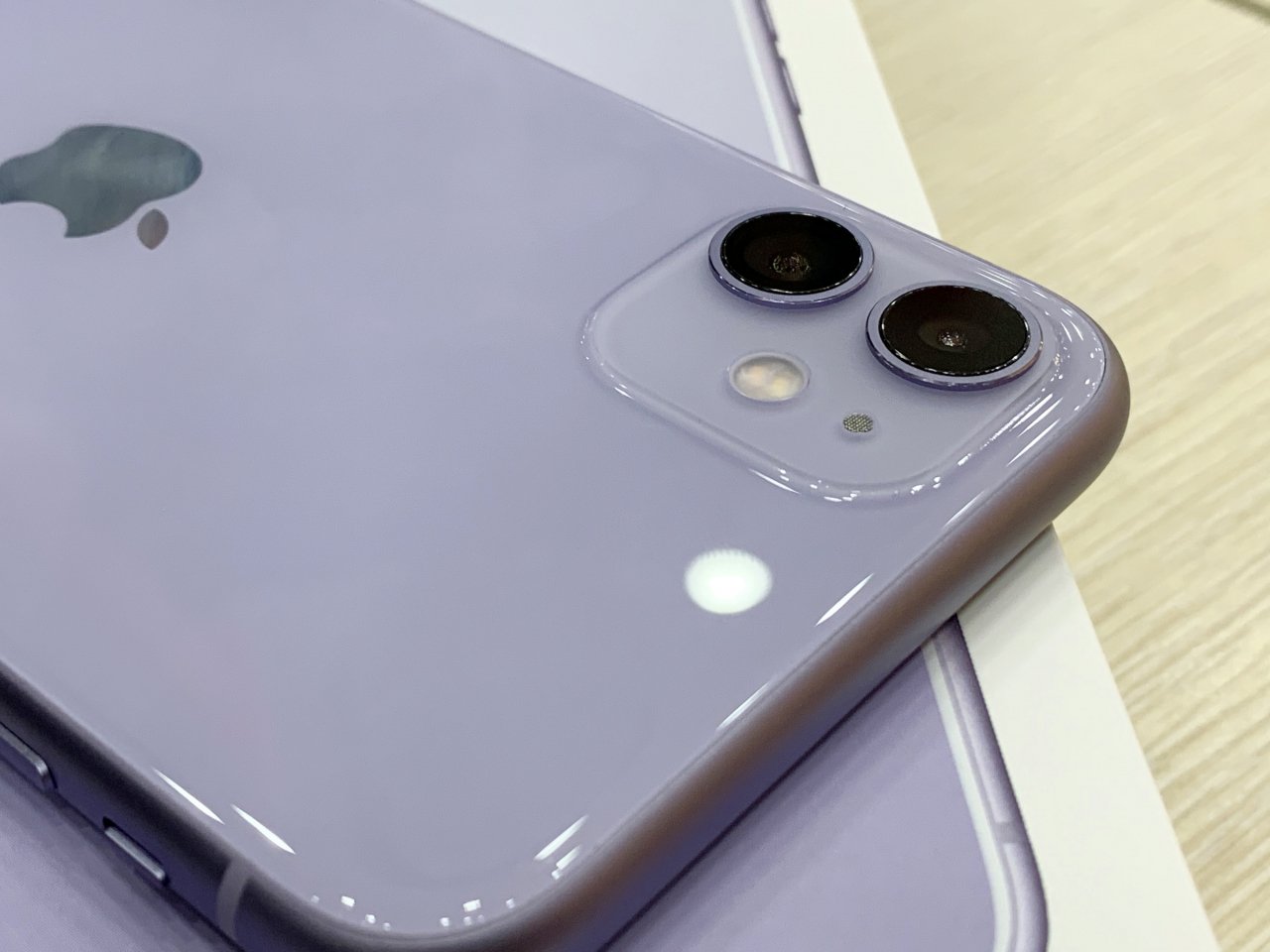 'Đập hộp' series iPhone 11 chính hãng Việt Nam