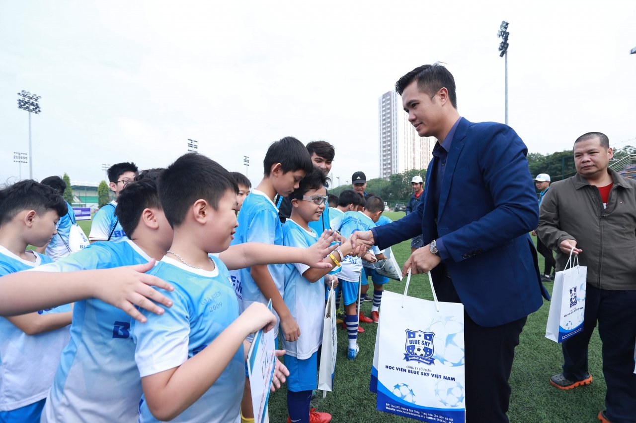 bong-da-nhi