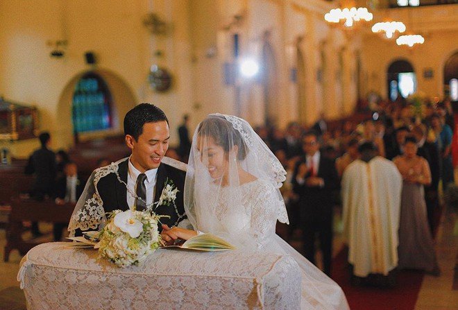 Tăng Thanh Hà công khai ảnh cưới ở nhà thờ 7 năm trước