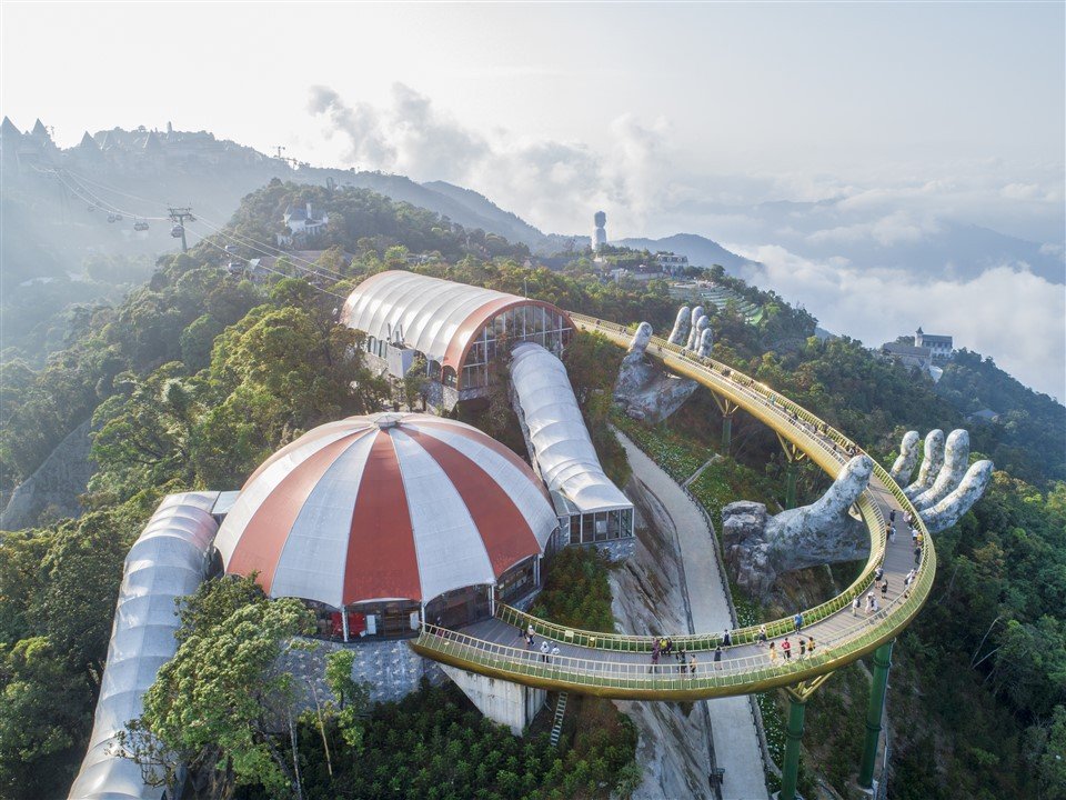 Chuyện ít người biết về những công trình kiến trúc lạ ở Bà Nà Hills